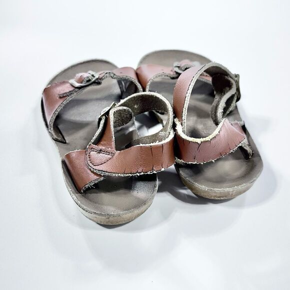 Salt water sandals camel color play condition 8 - Picture 2 of 10